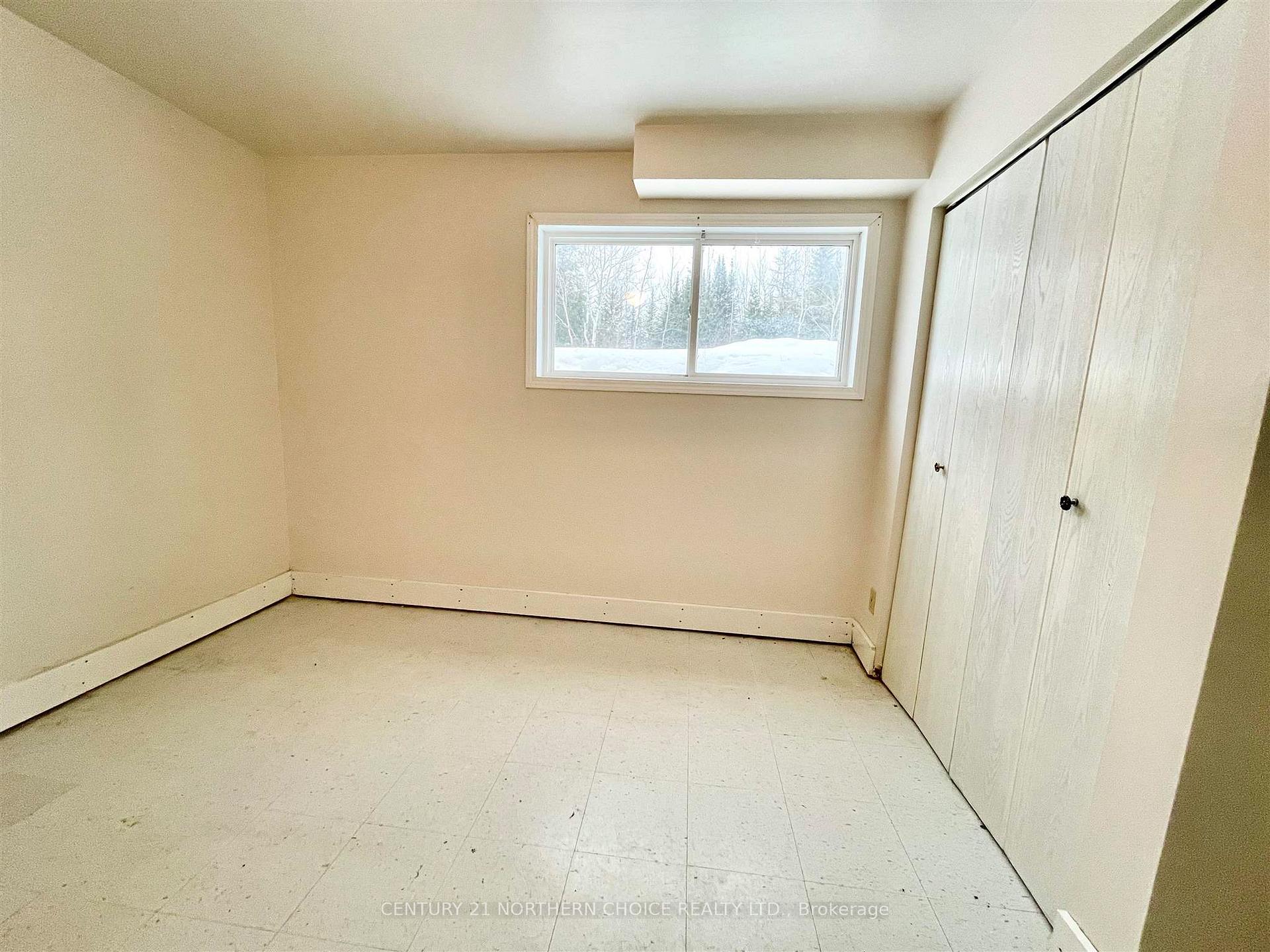 Photo 14 of 18 Shelley Lane, Dryden, Thunder Lake — HOMEH