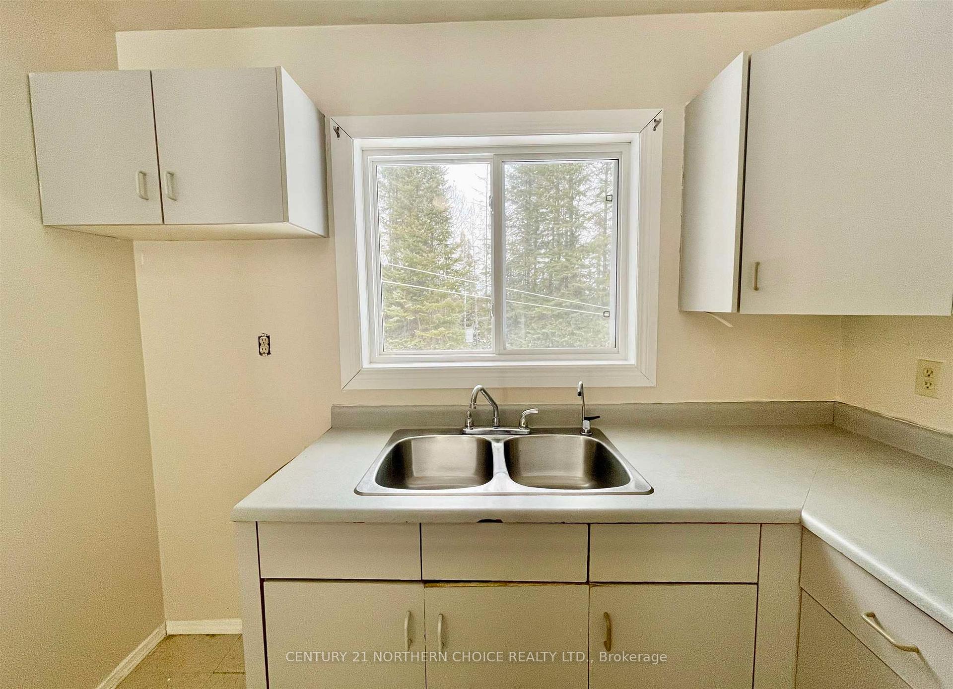 Photo 9 of 61 Shelley Lane, Dryden, Thunder Lake — HOMEH
