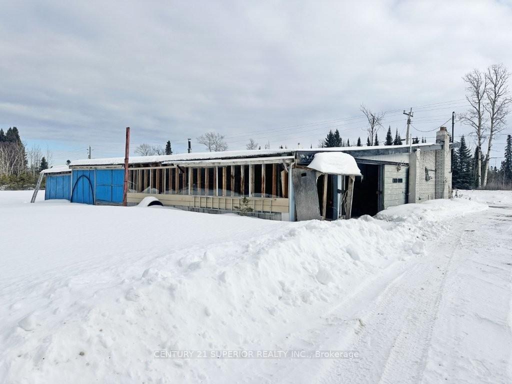 Photo 40 of 959 Hwy 11/17, Thunder Bay Remote Area — HOMEH
