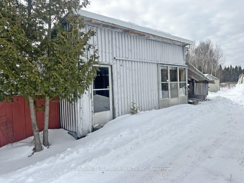 Photo 42 of 959 Hwy 11/17, Thunder Bay Remote Area — HOMEH