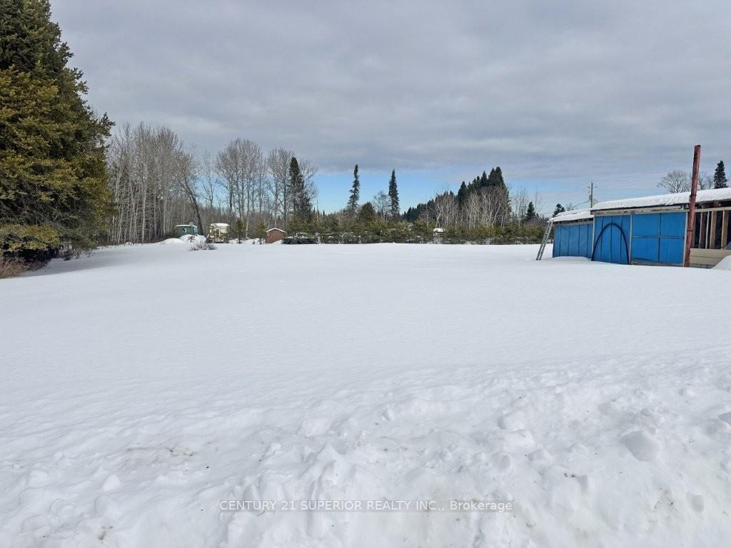 Photo 43 of 959 Hwy 11/17, Thunder Bay Remote Area — HOMEH