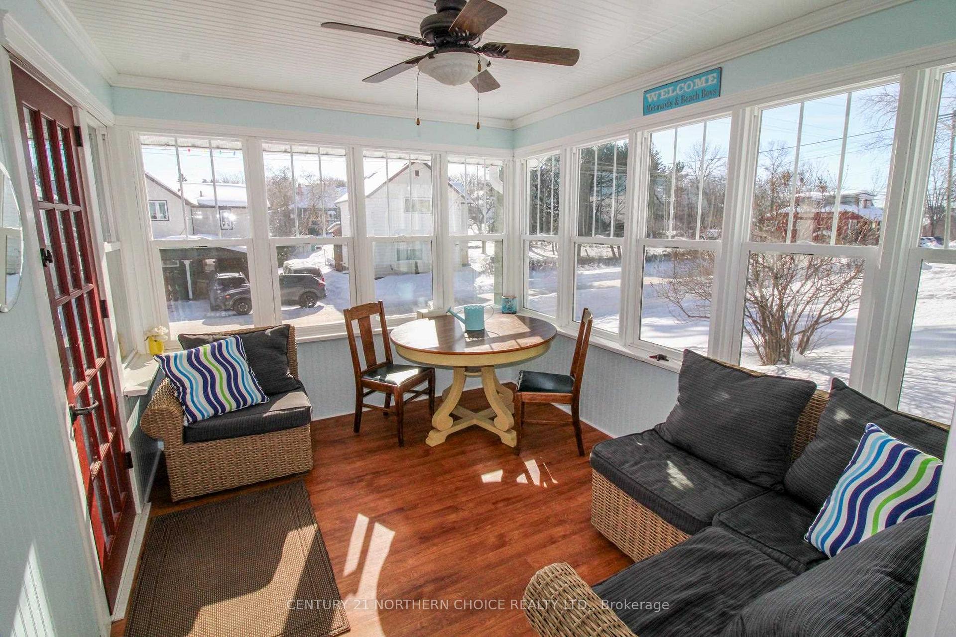 Photo 5 of 208 Ottawa Street, Kenora, Keewatin — HOMEH