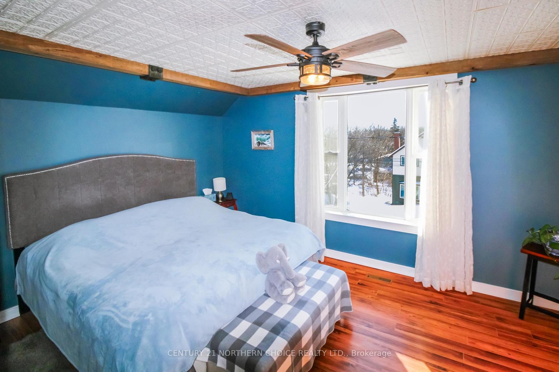 Photo 18 of 208 Ottawa Street, Kenora, Keewatin — HOMEH