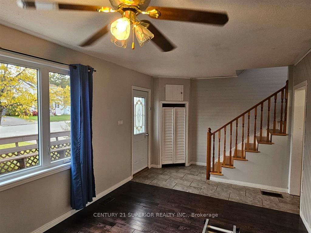 Photo 7 of 29 Ross Avenue, Marathon — HOMEH
