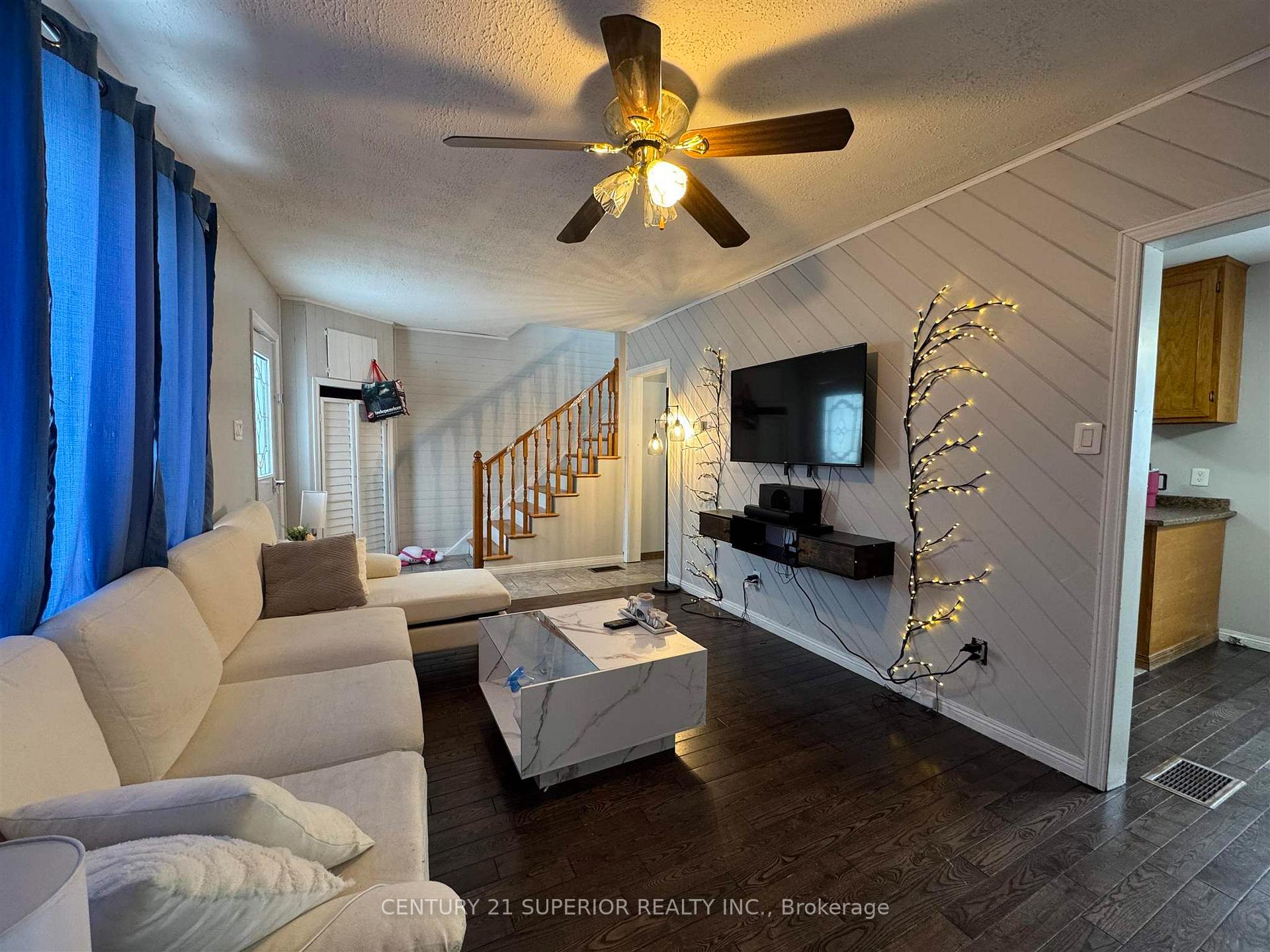 Photo 12 of 29 Ross Avenue, Marathon — HOMEH