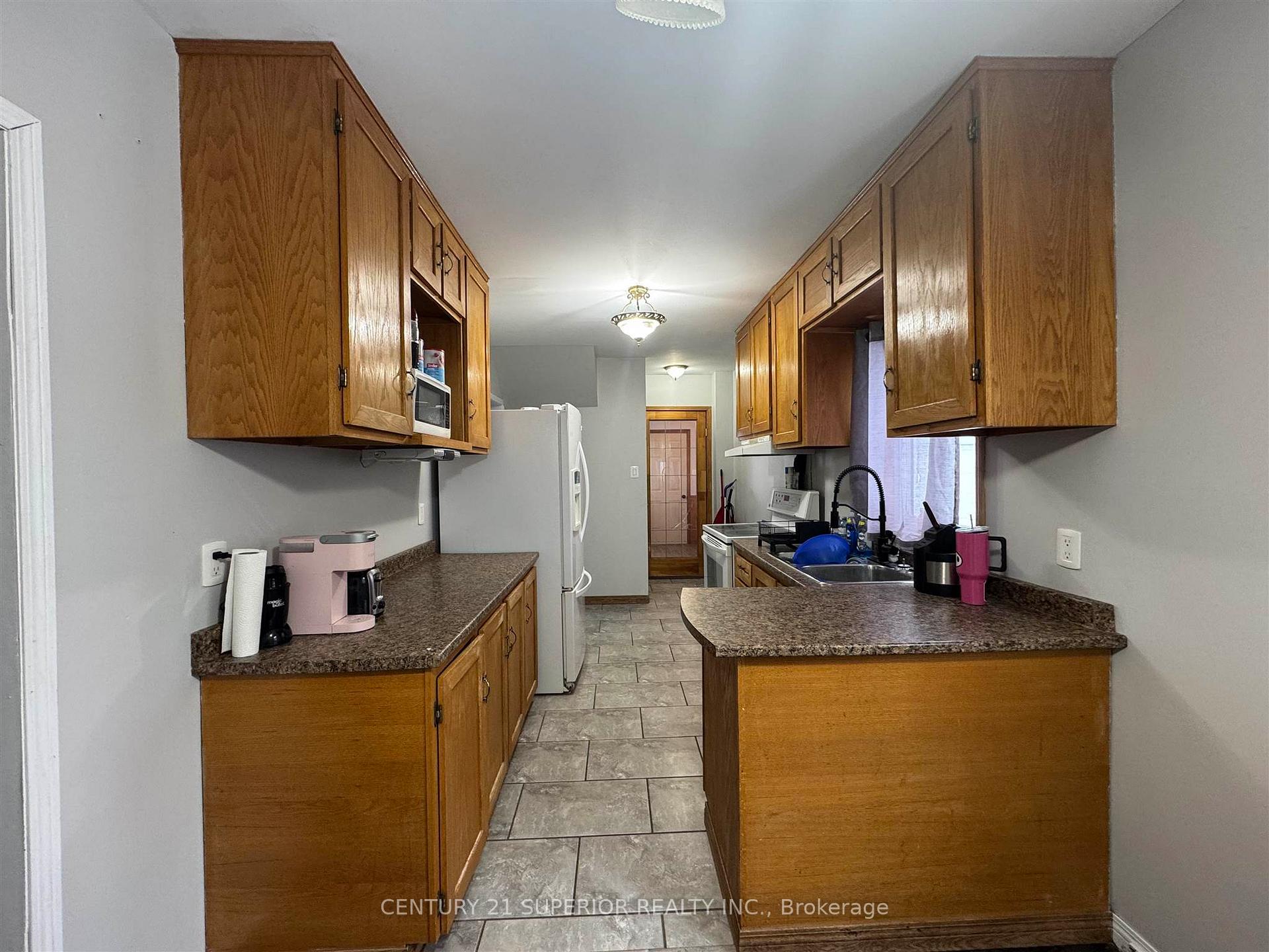 Photo 19 of 29 Ross Avenue, Marathon — HOMEH