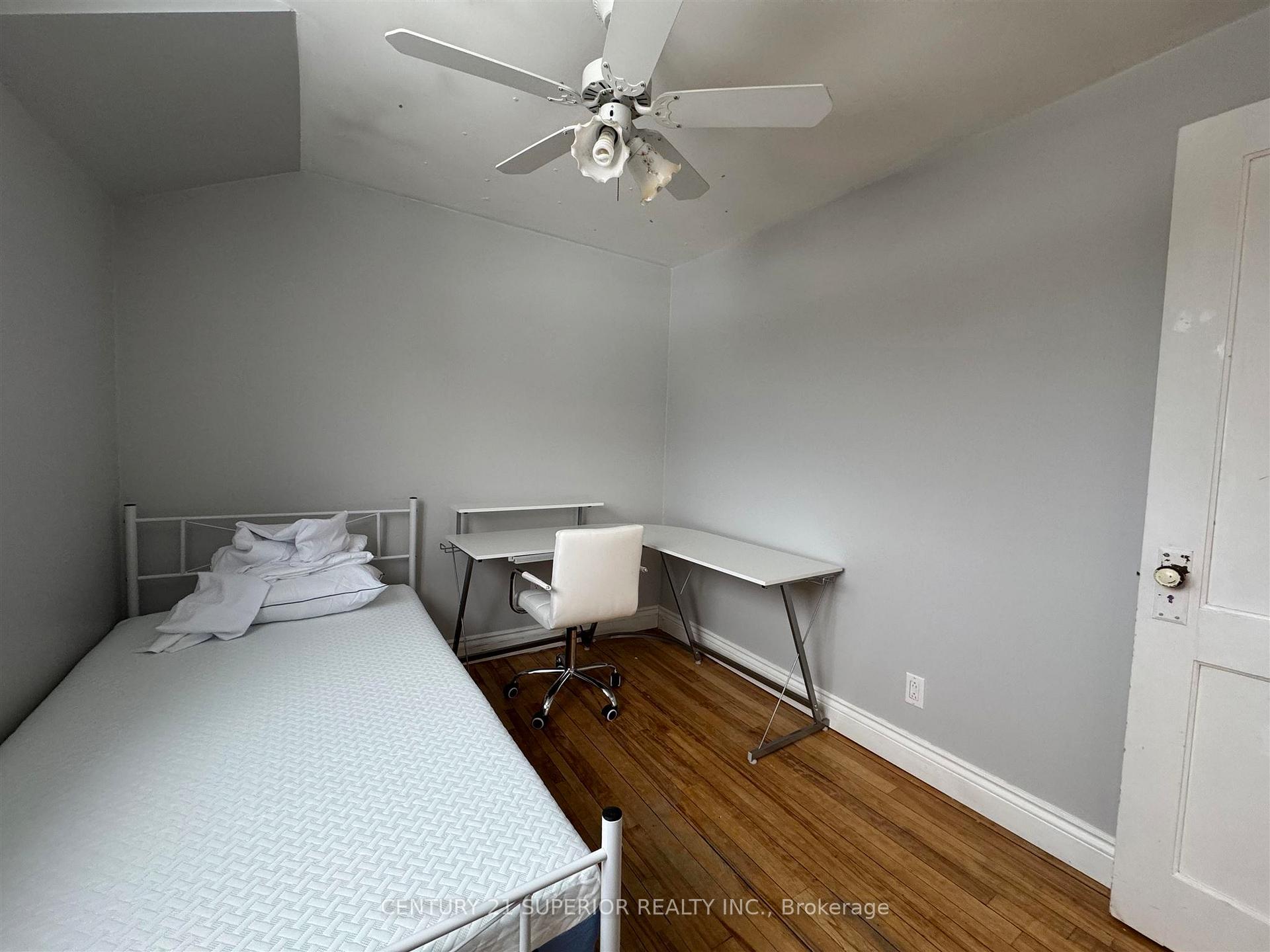 Photo 26 of 29 Ross Avenue, Marathon — HOMEH