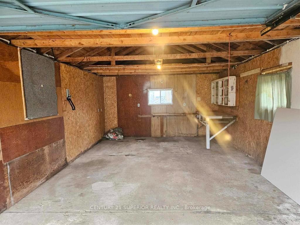 Photo 33 of 29 Ross Avenue, Marathon — HOMEH