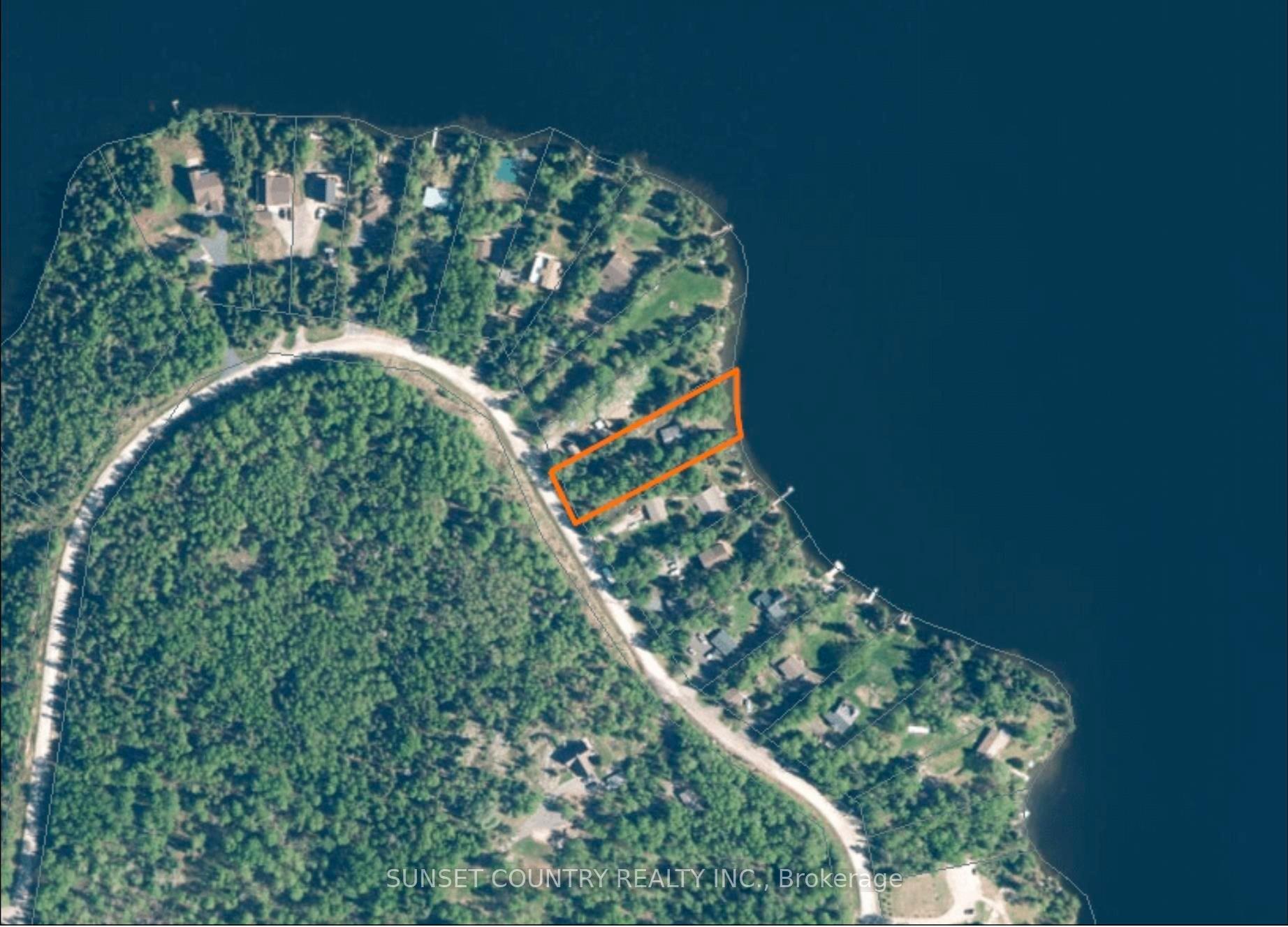 Photo 2 of 127 Harris Crescent, Dryden, Thunder Lake — HOMEH