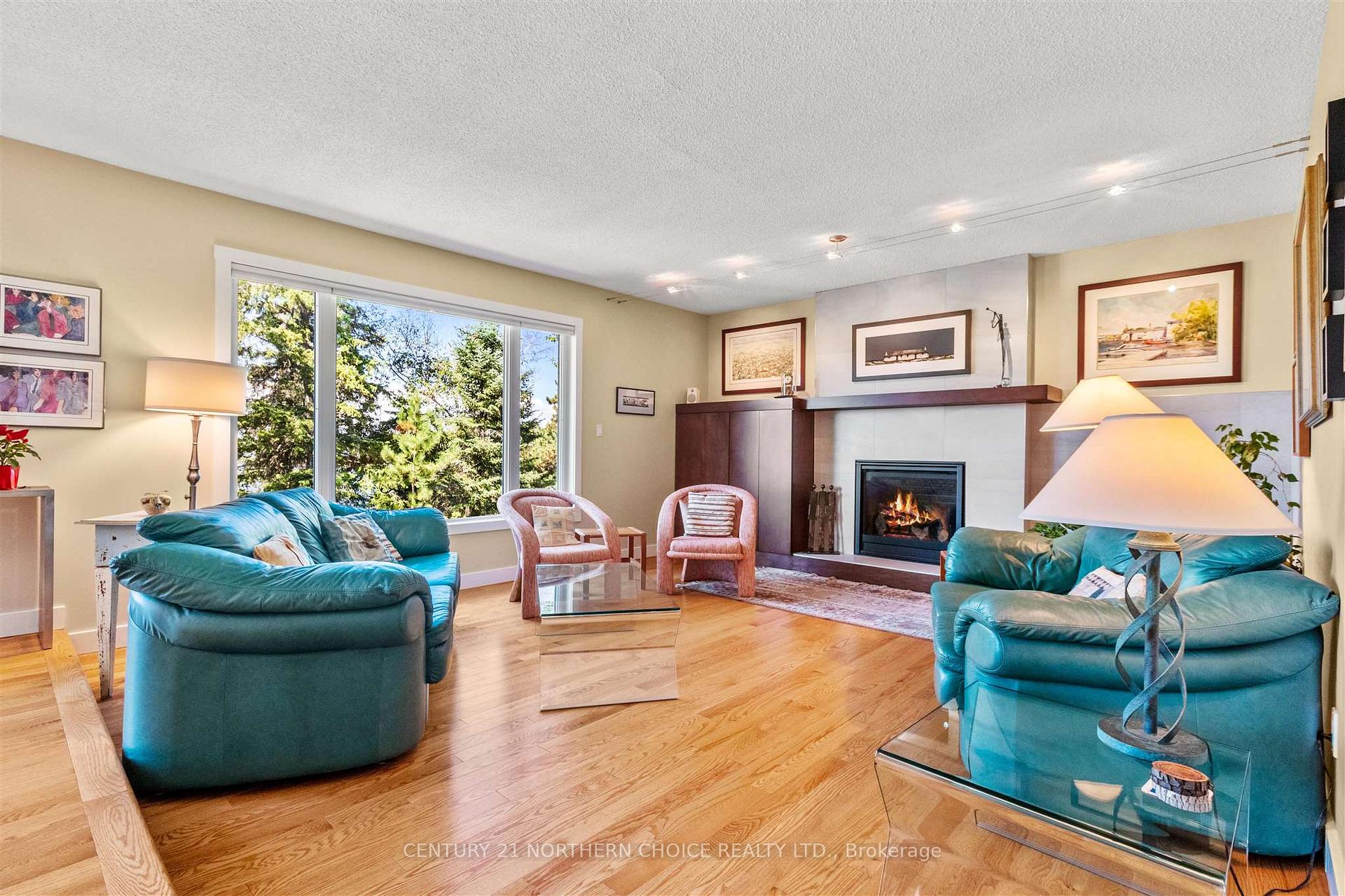 Photo 9 of 7 Glen Cameron Drive, Kenora, Lakeside — HOMEH