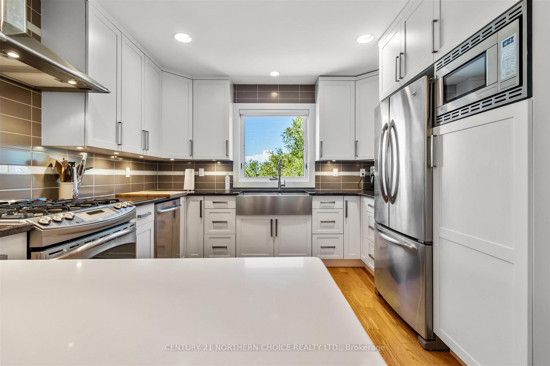 Photo 12 of 7 Glen Cameron Drive, Kenora, Lakeside — HOMEH