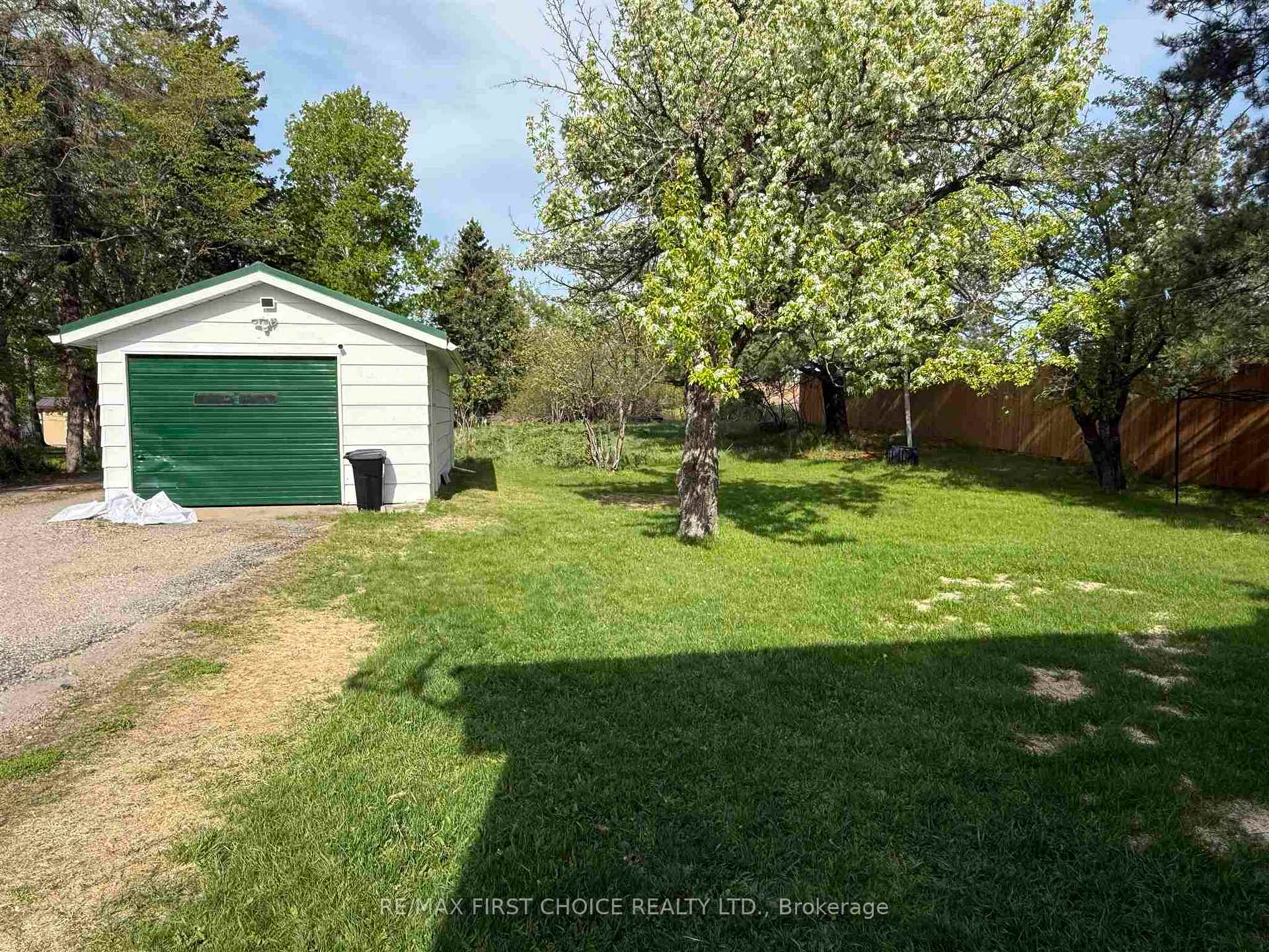 Photo 16 of 154 Van Horne Avenue, Dryden, Riverview — HOMEH