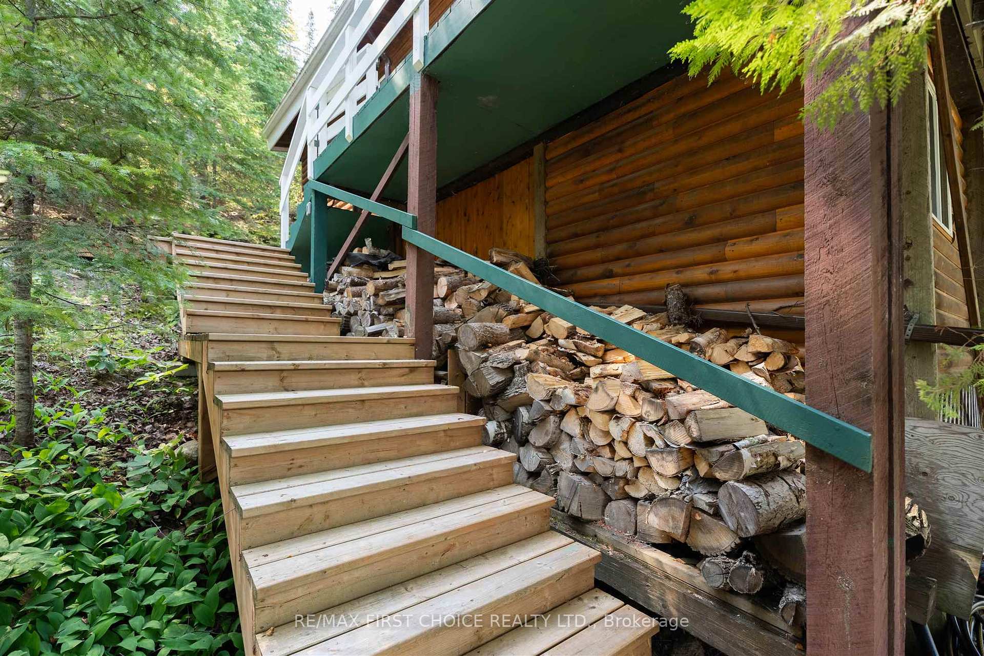 Photo 11 of 5 Zig Zag, Kenora Remote Area, Lake of the Woods West — HOMEH