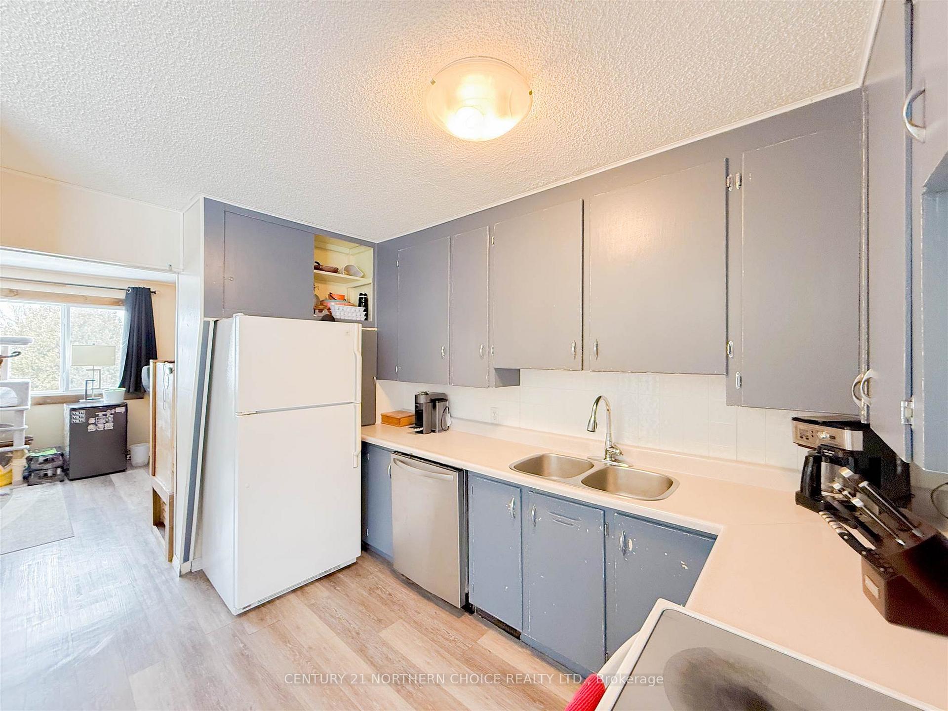 Photo 6 of 31 Drewry Drive, Kenora, Pinecrest — HOMEH