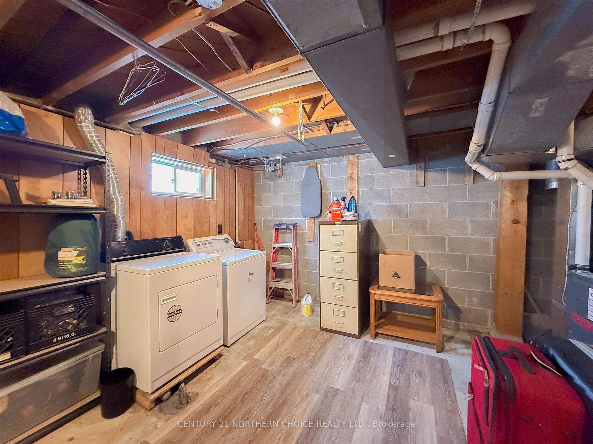 Photo 19 of 31 Drewry Drive, Kenora, Pinecrest — HOMEH