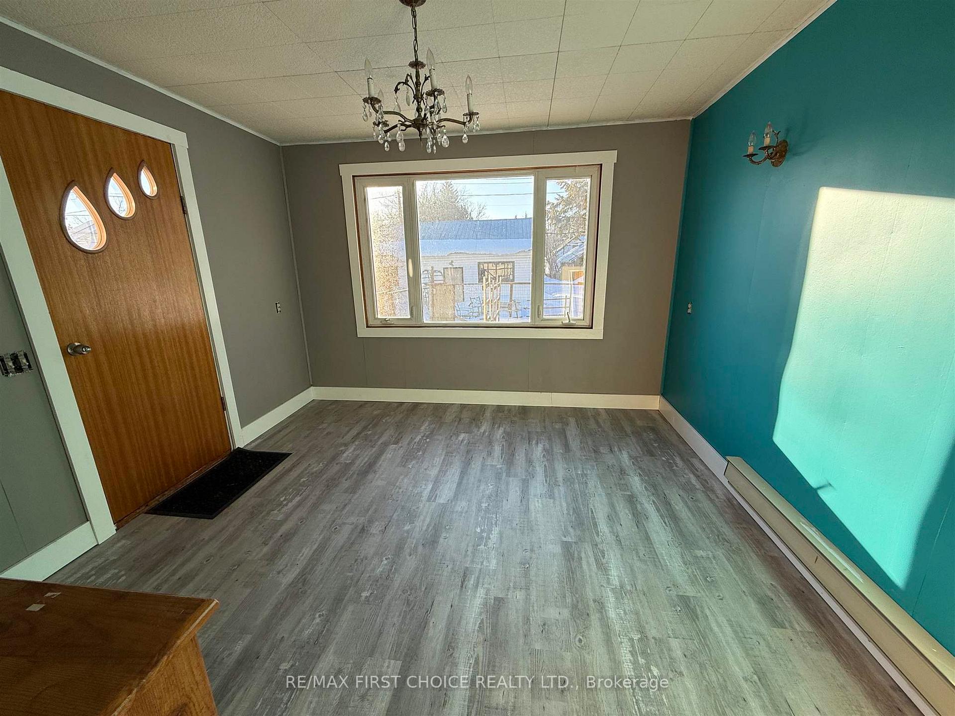 Photo 11 of 116 Whyte Avenue, Dryden, Riverview — HOMEH
