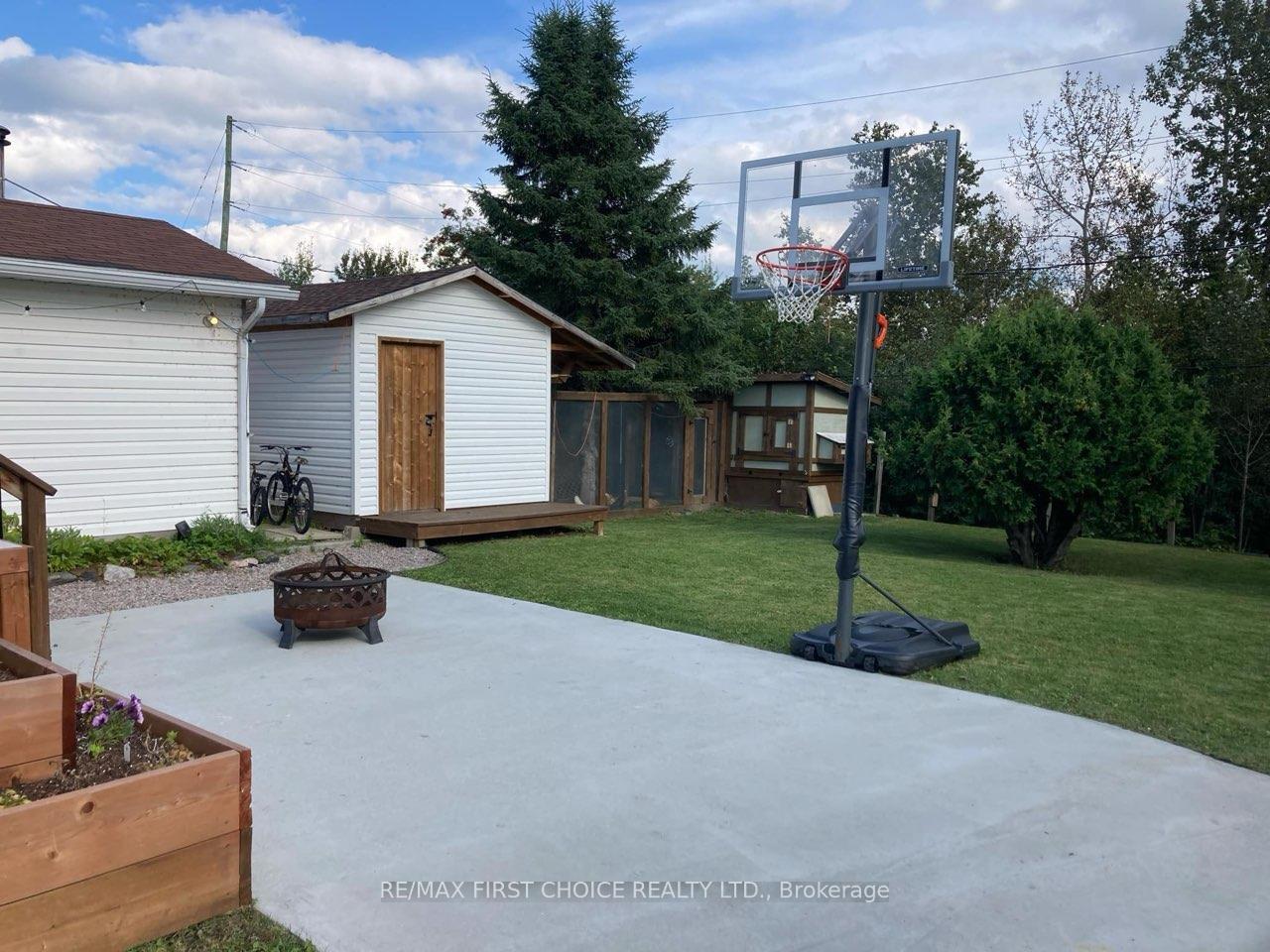 Photo 5 of 78 Detta Road, Red Lake — HOMEH