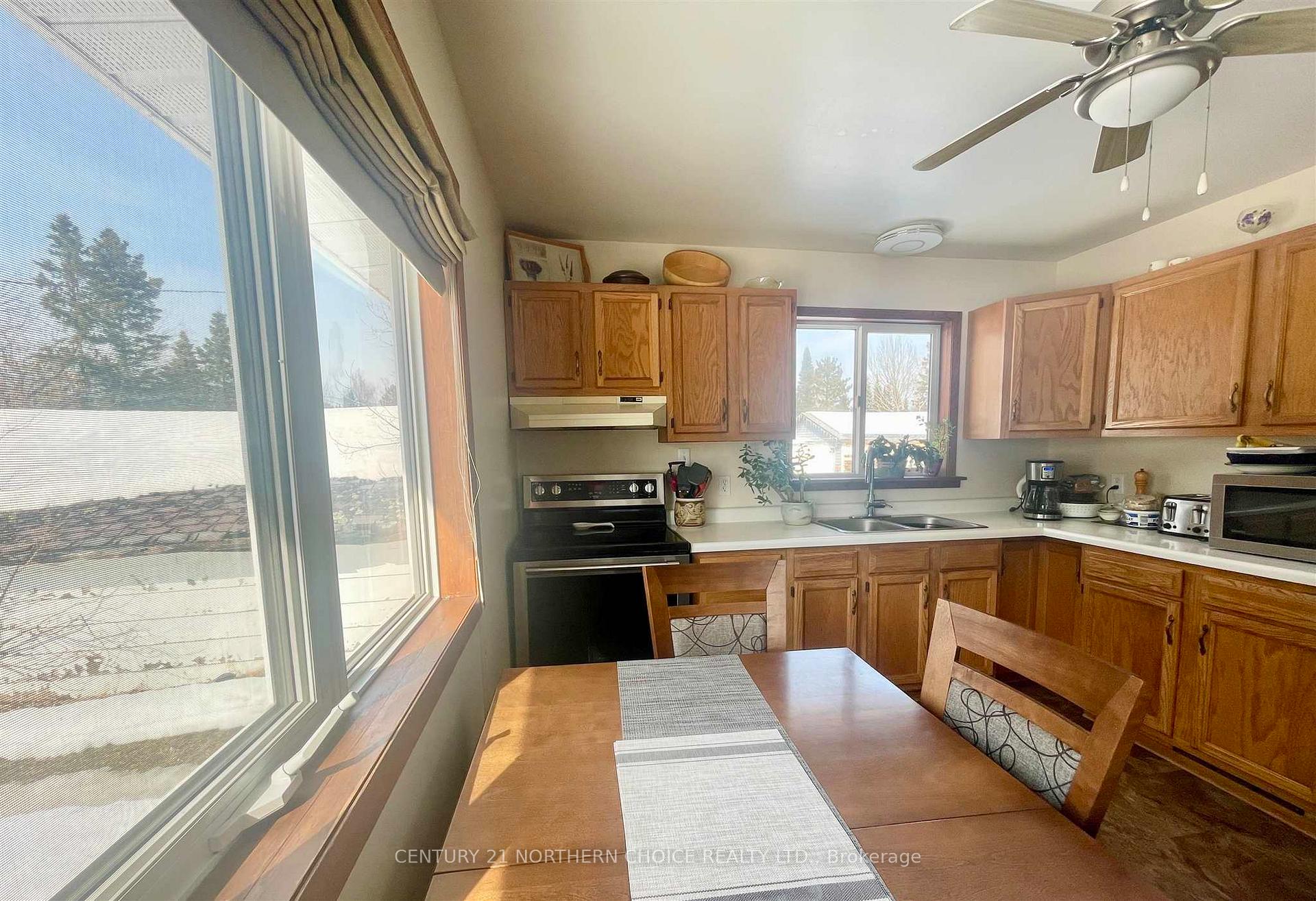 Photo 13 of 11 Parr Avenue, Dryden, Barclay — HOMEH