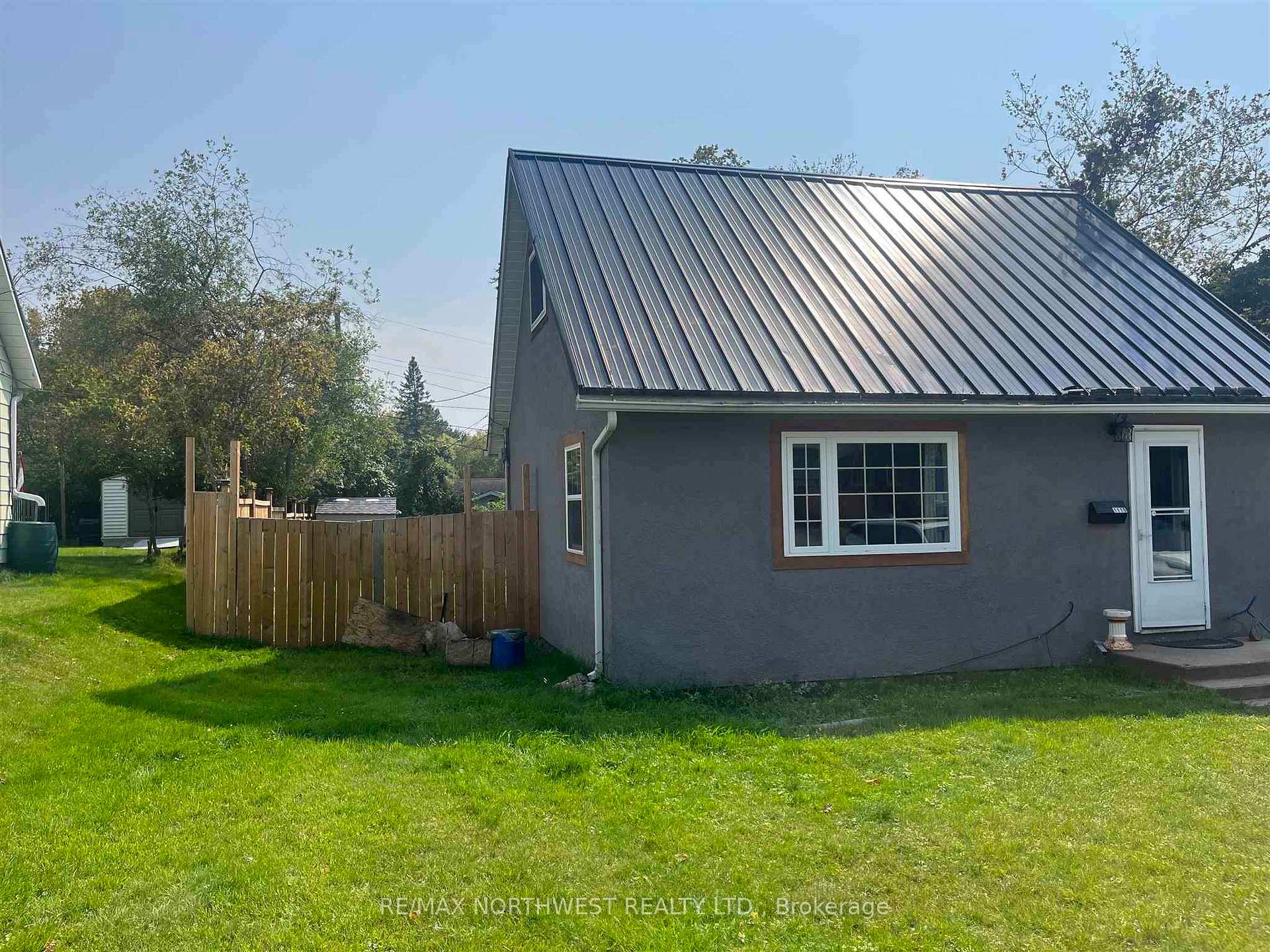 Photo 15 of 1119 Hillside Crescent, Kenora, Amethyst — HOMEH
