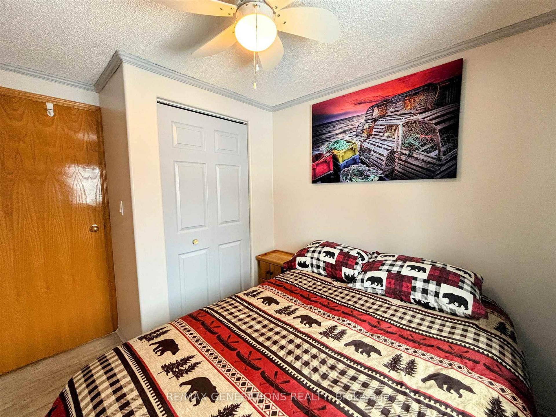 Photo 15 of 30 Jackson Crescent, Marathon — HOMEH