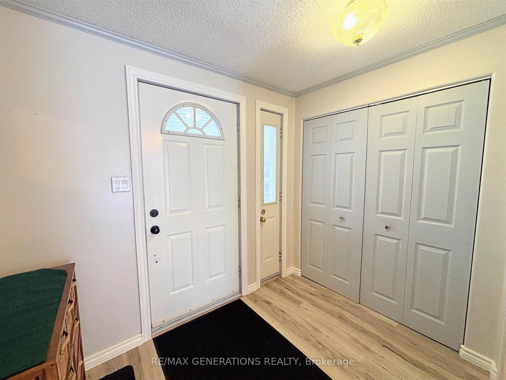 Photo 26 of 30 Jackson Crescent, Marathon — HOMEH