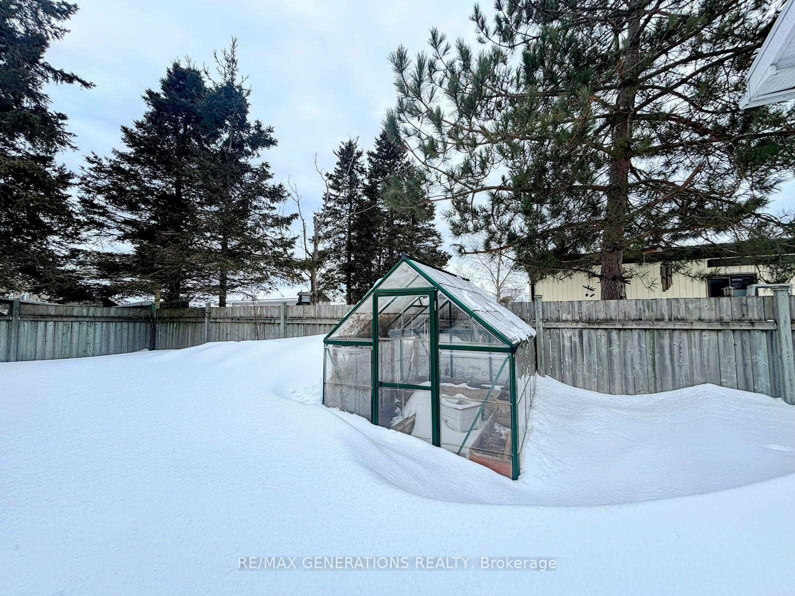 Photo 34 of 30 Jackson Crescent, Marathon — HOMEH