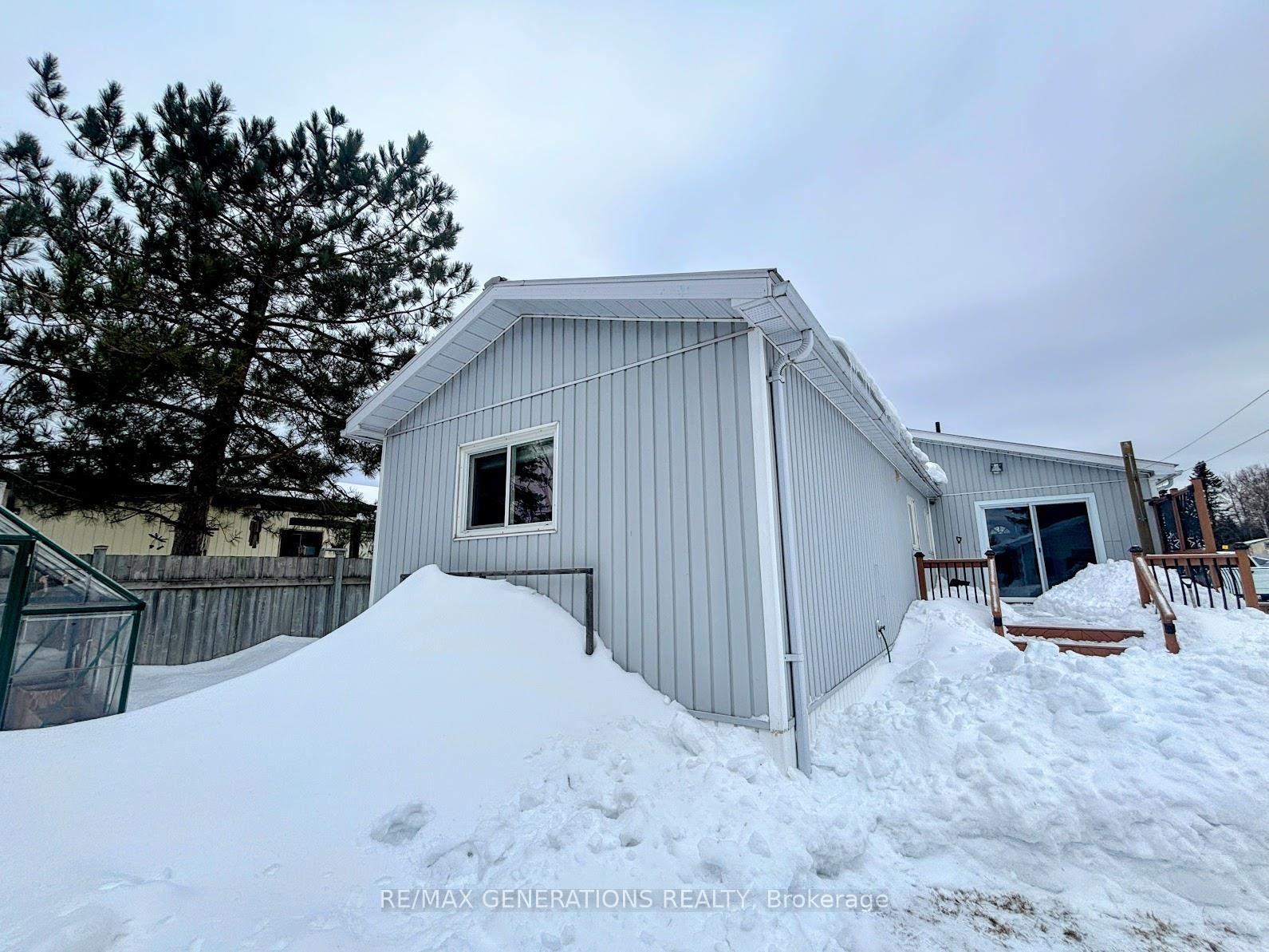 Photo 37 of 30 Jackson Crescent, Marathon — HOMEH