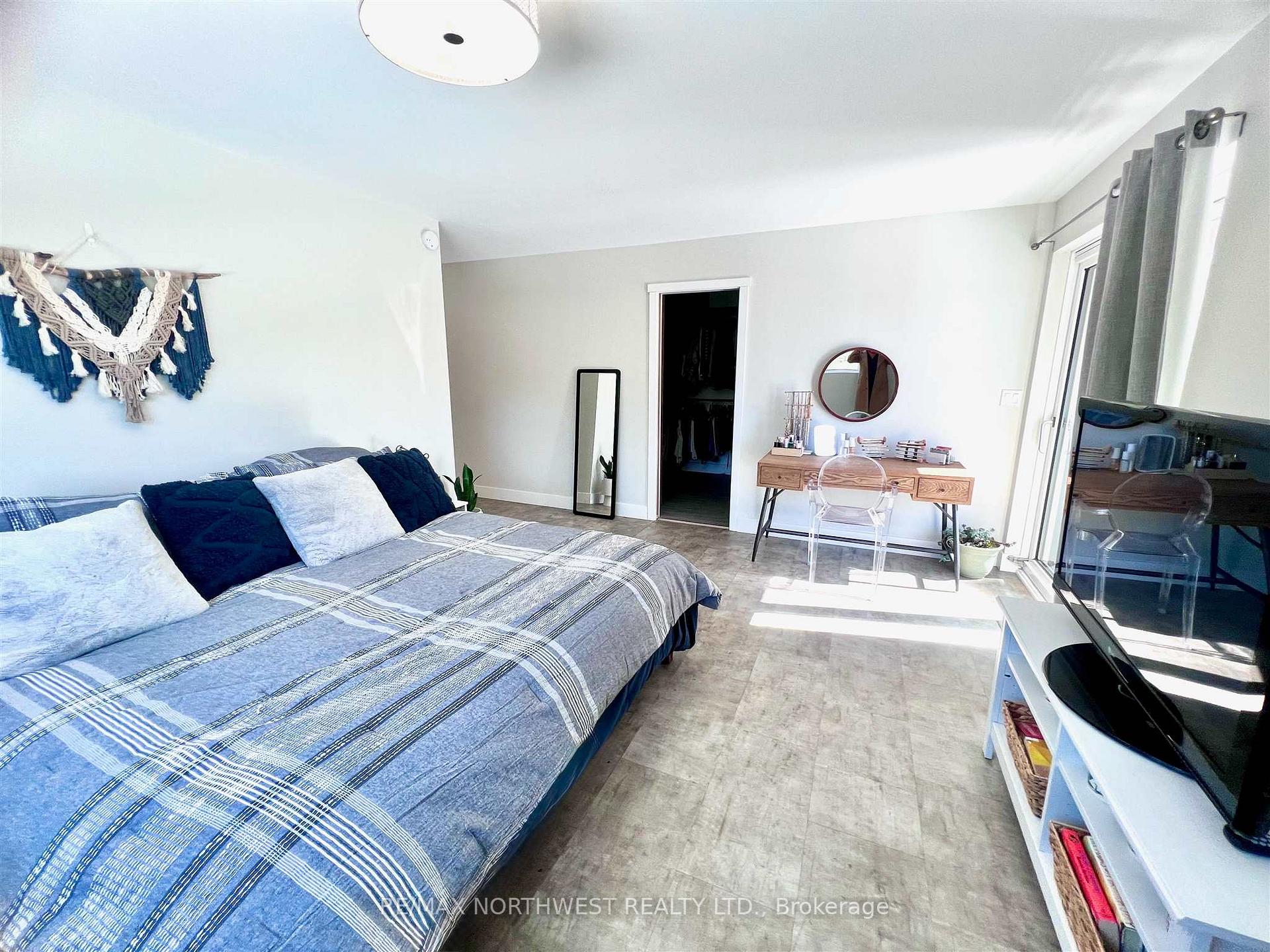 Photo 21 of 362 Longbow Lake Road, Kenora Remote Area, East Of Kenora — HOMEH