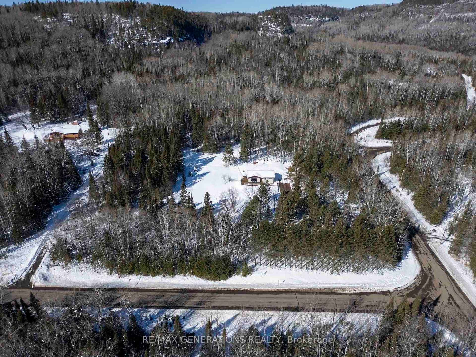 Photo 18 of 1177 Boundary Drive, Neebing, Scoble — HOMEH