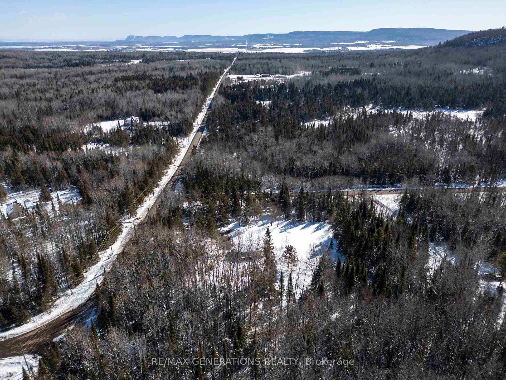 Photo 20 of 1177 Boundary Drive, Neebing, Scoble — HOMEH