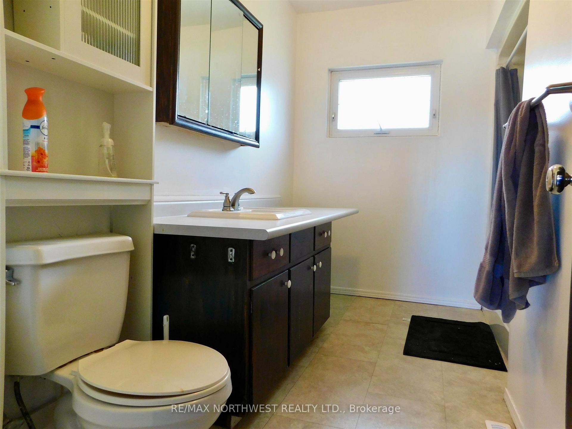 Photo 12 of 234 Florence Street, Dryden, Hillcrest — HOMEH