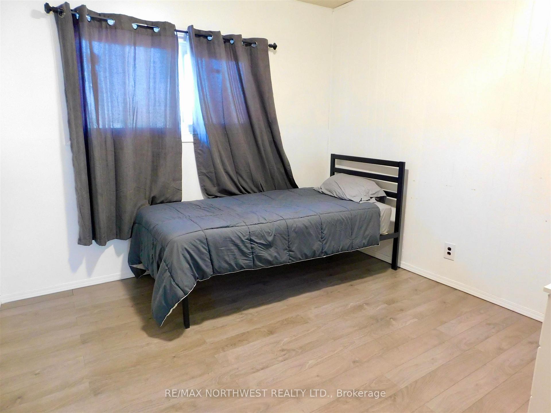 Photo 18 of 234 Florence Street, Dryden, Hillcrest — HOMEH