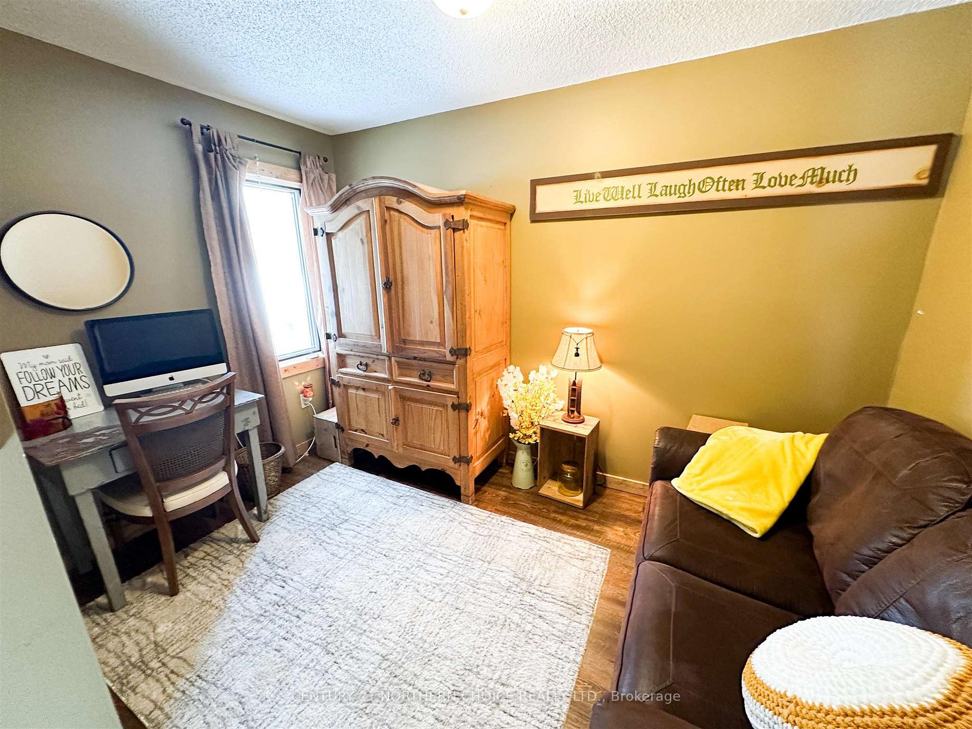 Photo 11 of 29 Keewatin Road, Red Lake — HOMEH