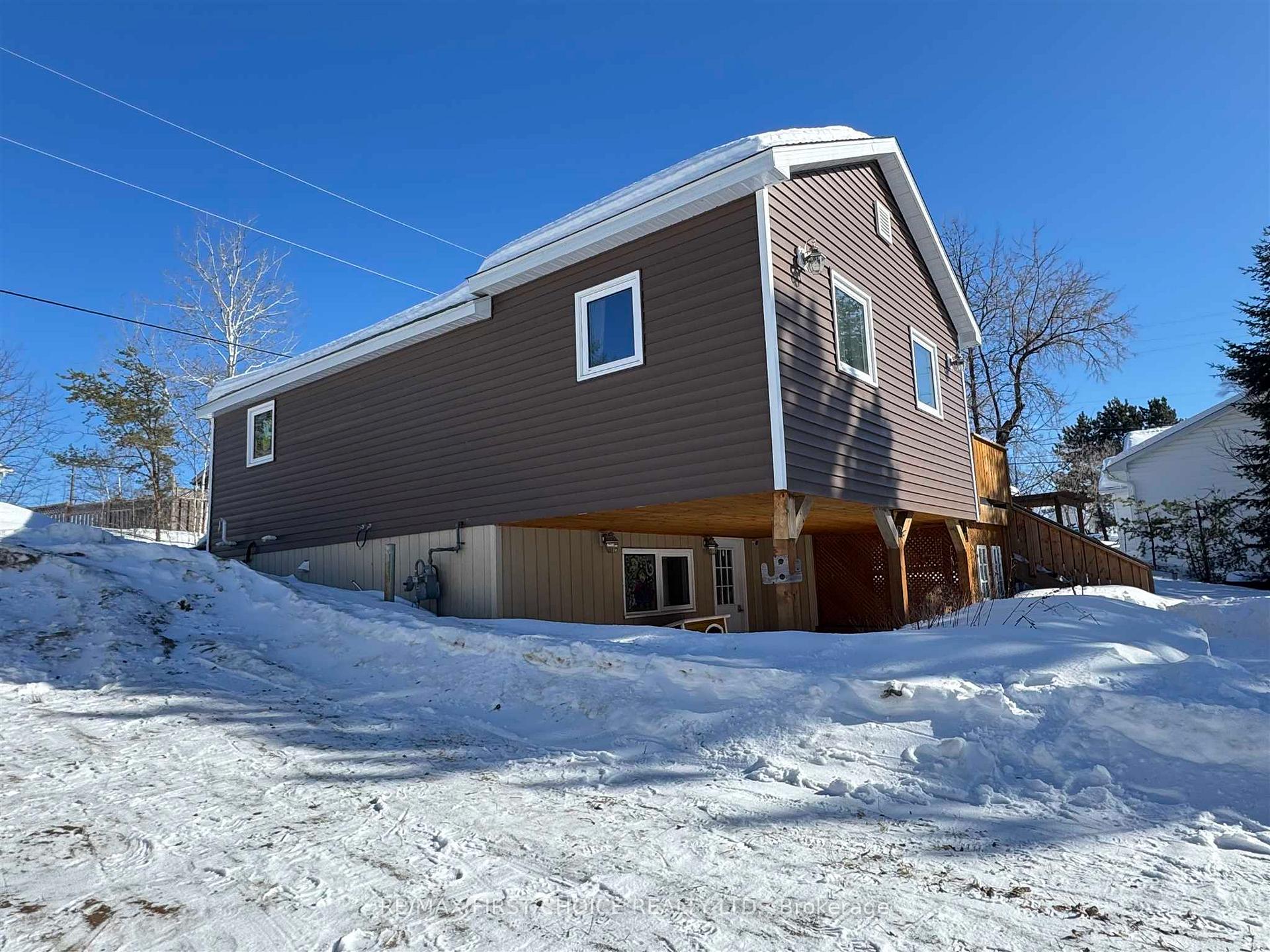 Photo 2 of 8 Pugsley Street, Red Lake — HOMEH