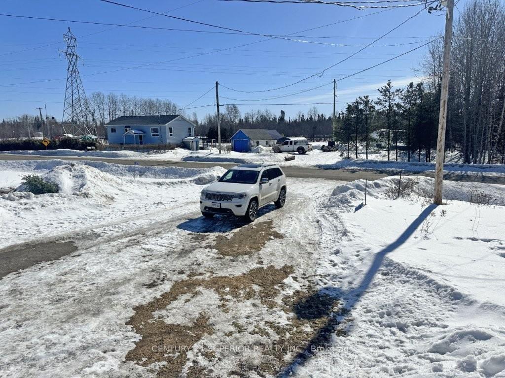 Photo 3 of 377 Hwy 582, Thunder Bay Remote Area — HOMEH