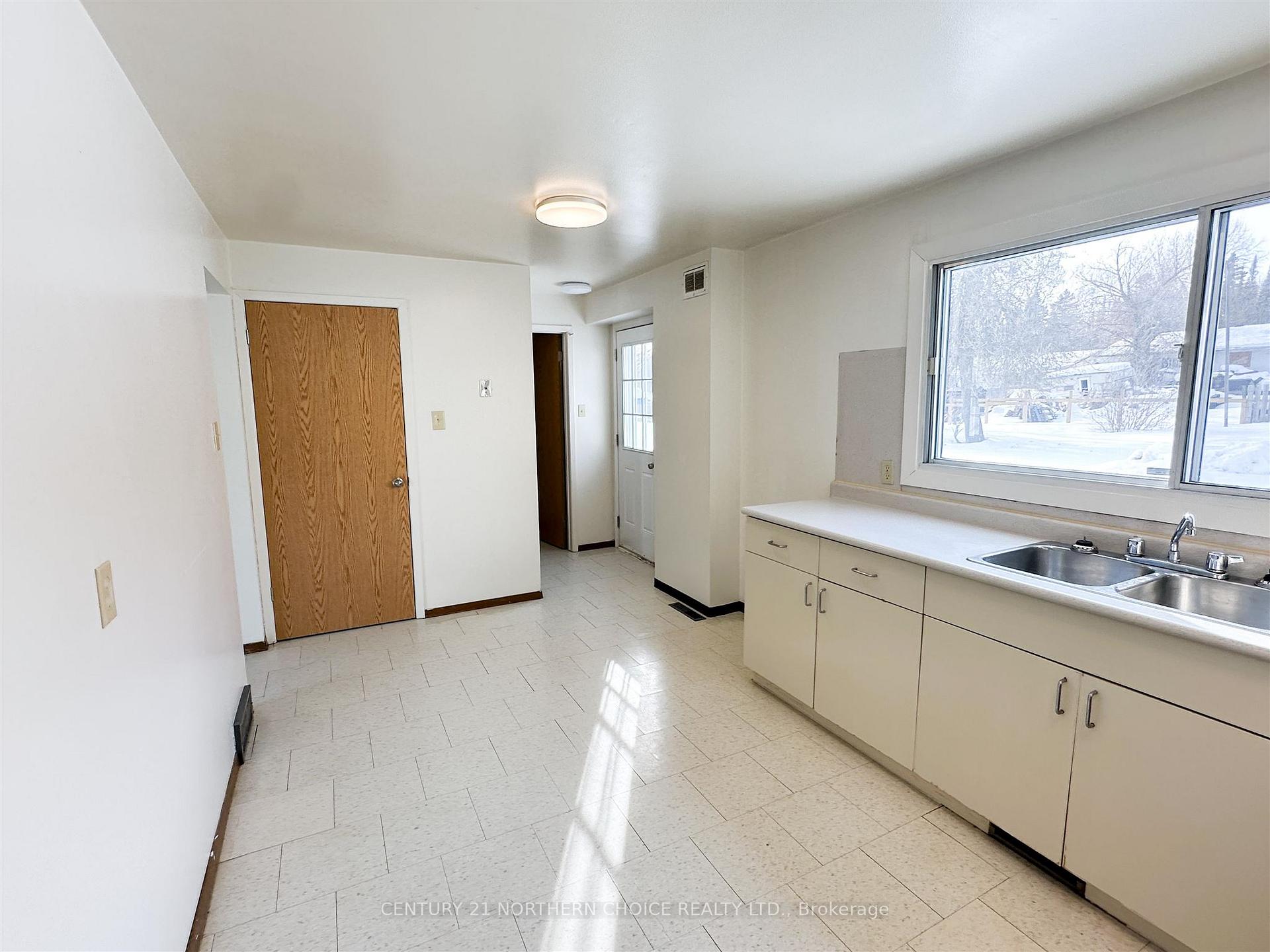 Photo 4 of 43/45 Pine Street, Ear Falls — HOMEH