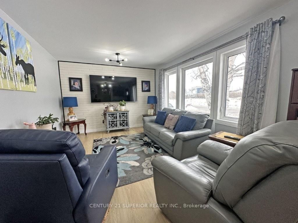 Photo 9 of 83 Brompton Road, Red Rock — HOMEH