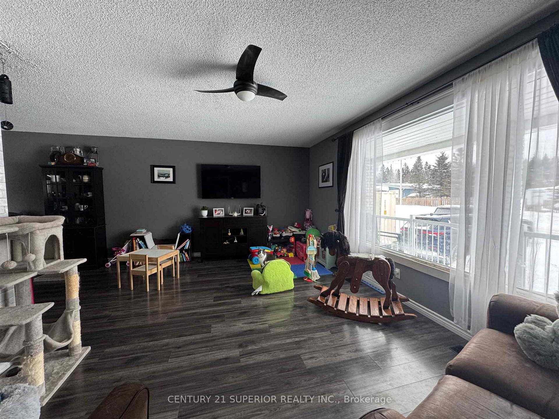 Photo 3 of 27 Aspendale Drive W, Marathon — HOMEH