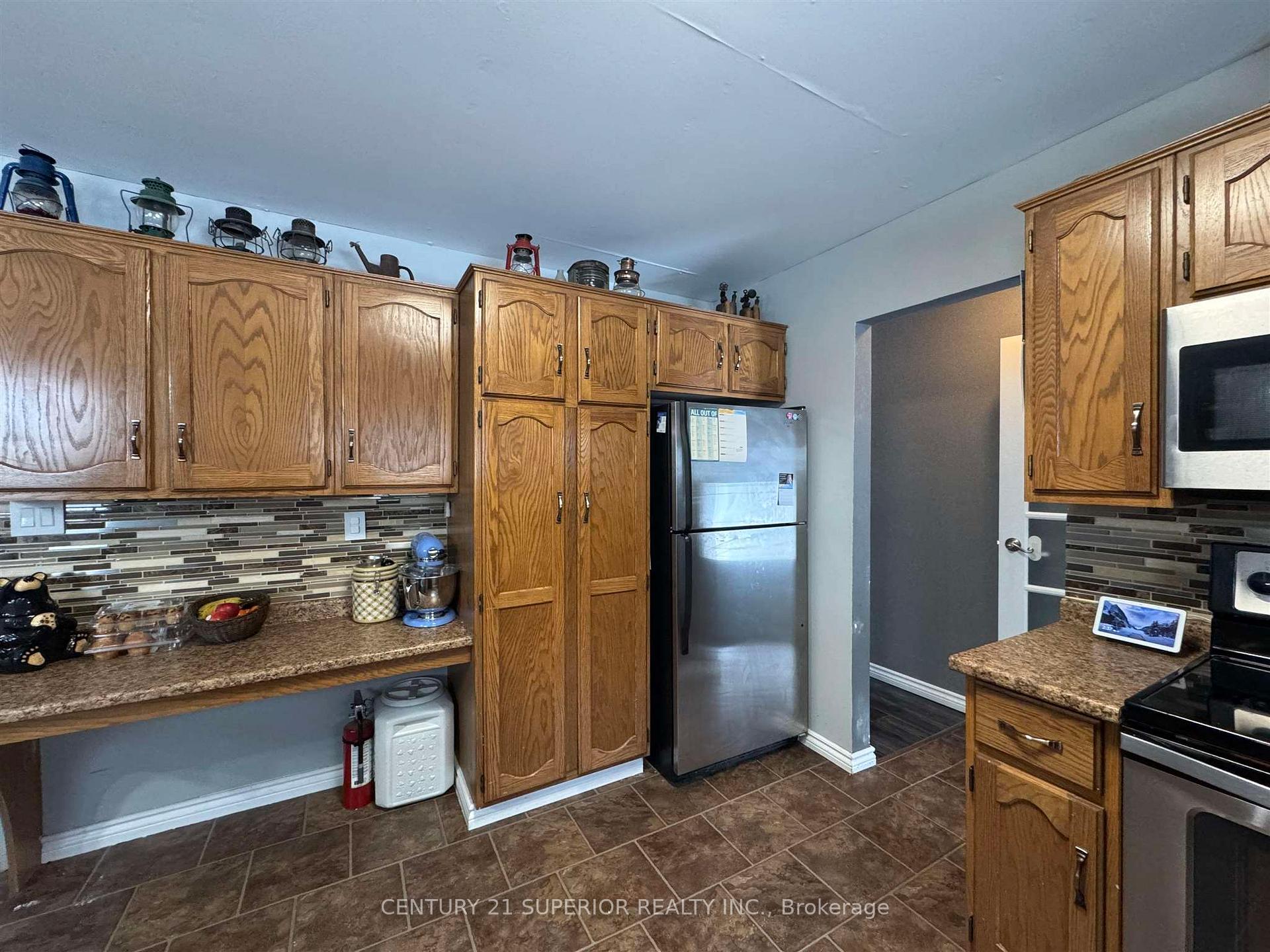 Photo 8 of 27 Aspendale Drive W, Marathon — HOMEH