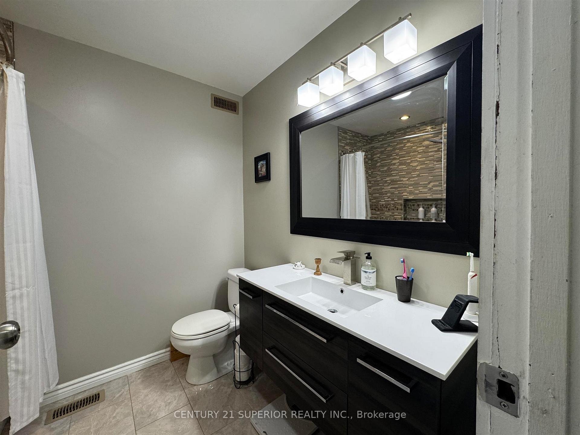 Photo 12 of 27 Aspendale Drive W, Marathon — HOMEH