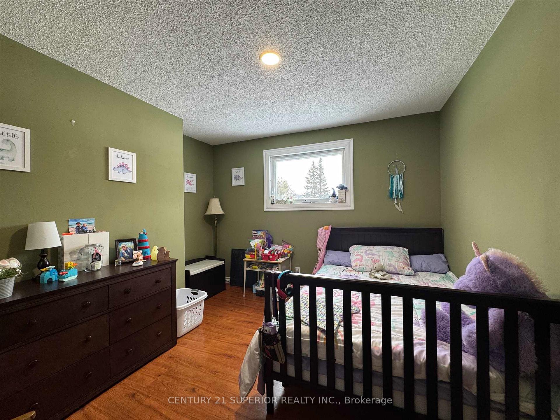 Photo 17 of 27 Aspendale Drive W, Marathon — HOMEH