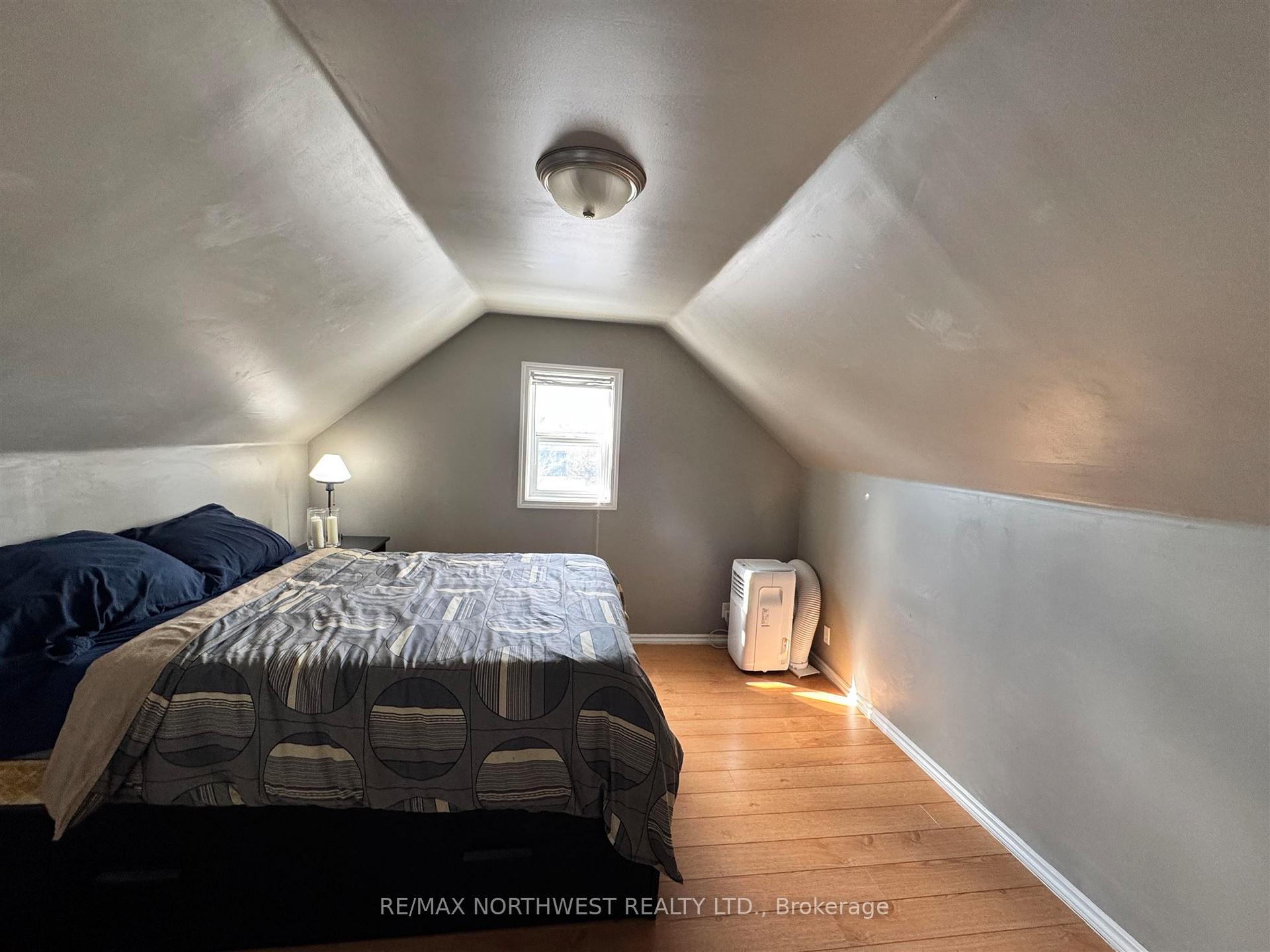 Photo 11 of 1209 Ottawa Street, Kenora, Keewatin — HOMEH