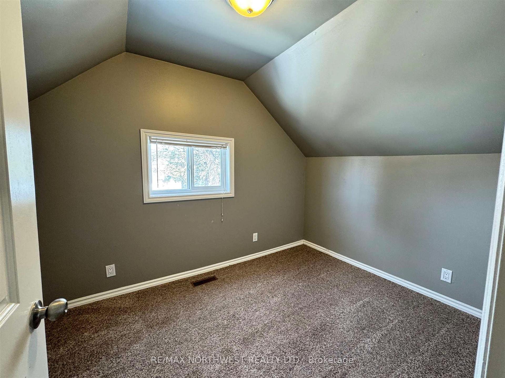 Photo 15 of 1209 Ottawa Street, Kenora, Keewatin — HOMEH