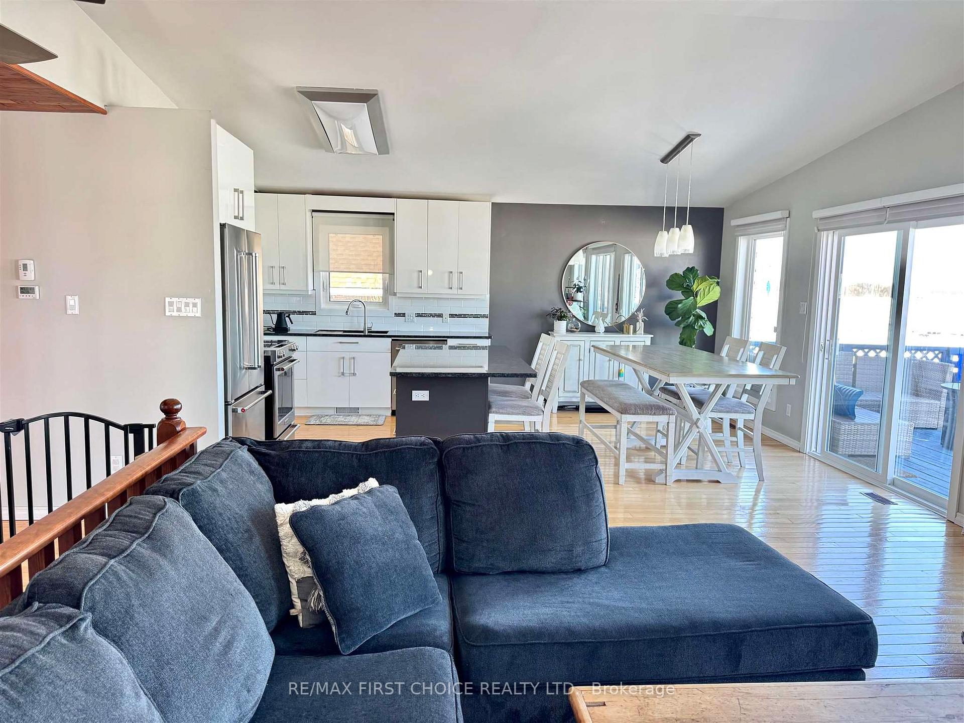 Photo 6 of 73 Howey Street, Red Lake — HOMEH