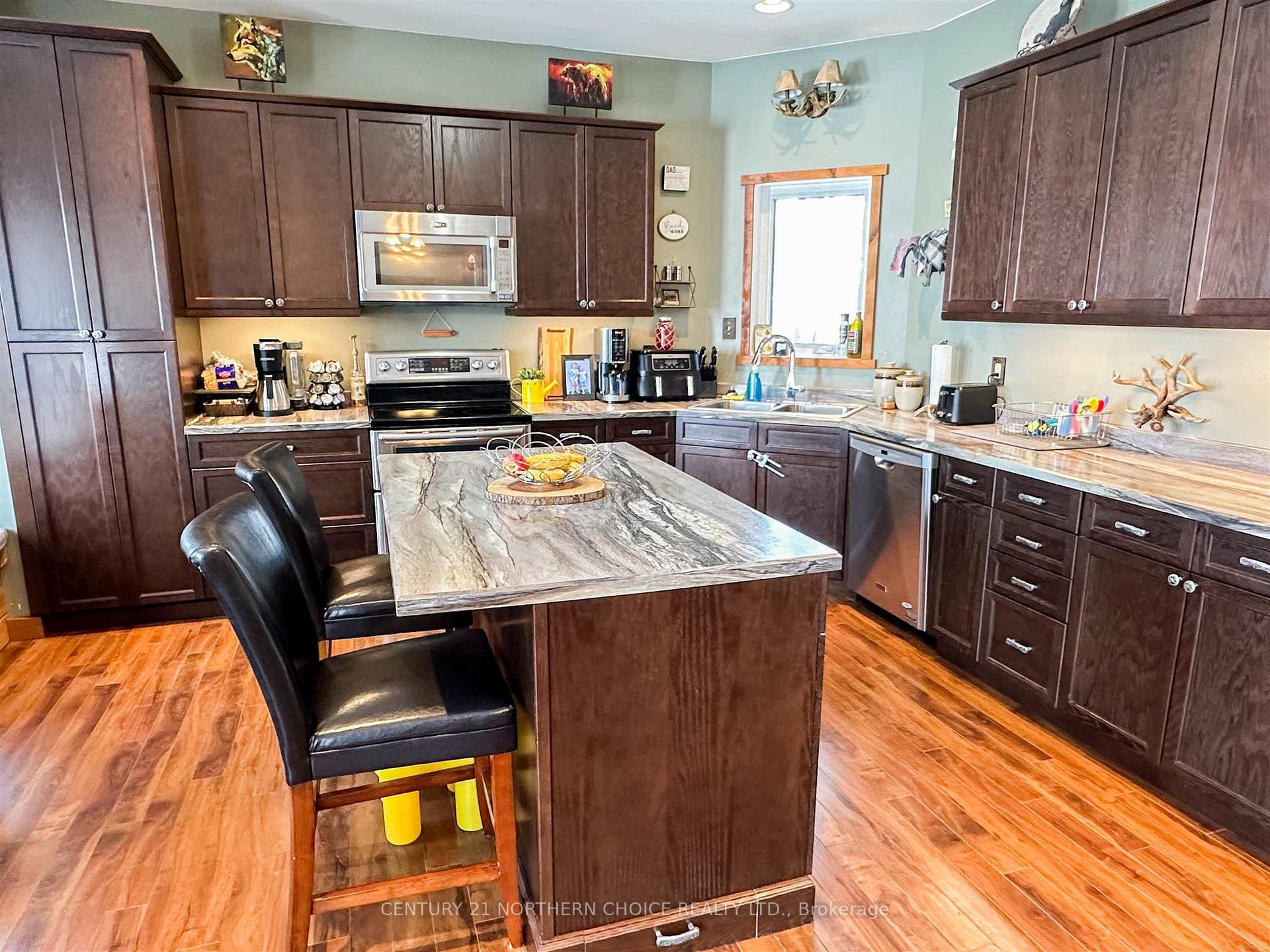 Photo 12 of 10 Dunn Drive, Red Lake — HOMEH