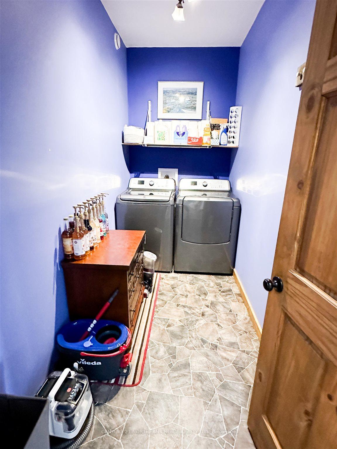 Photo 16 of 10 Dunn Drive, Red Lake — HOMEH