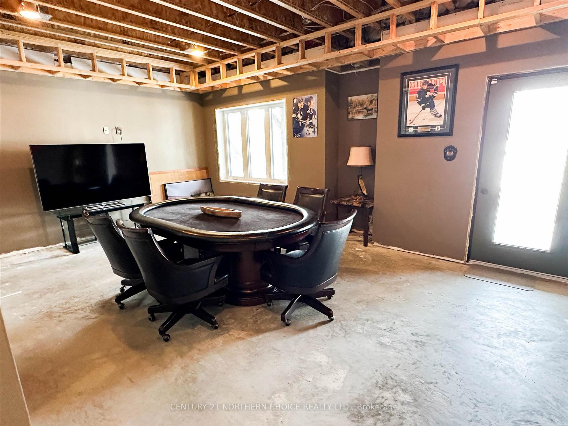Photo 19 of 10 Dunn Drive, Red Lake — HOMEH