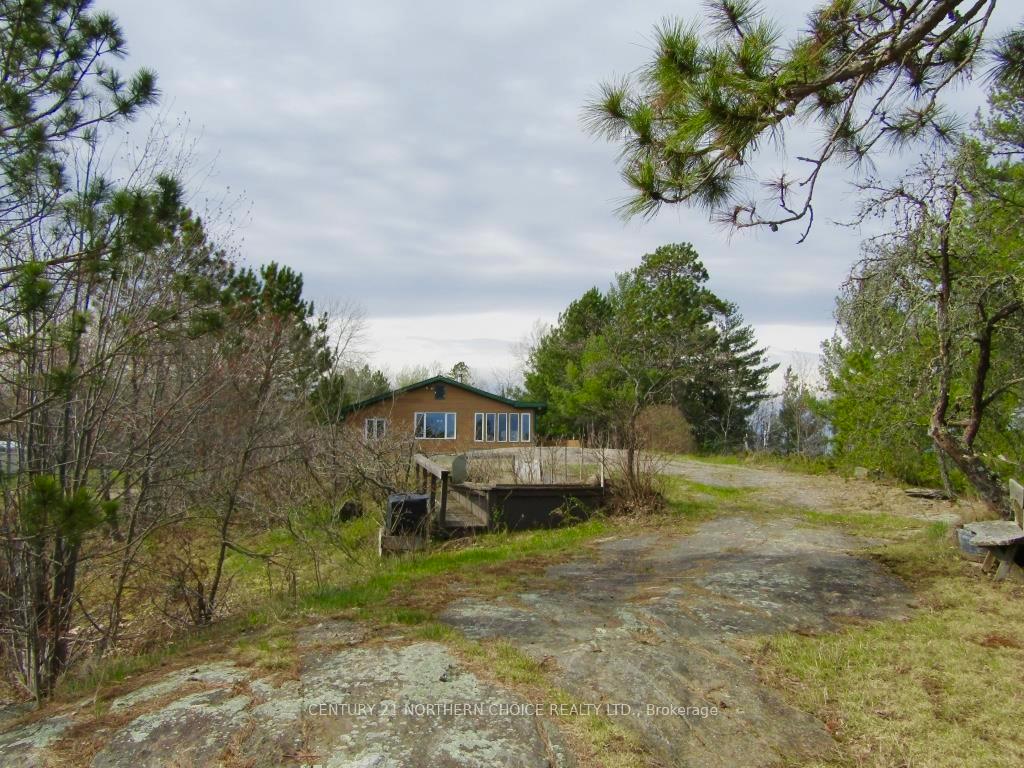 Photo 36 of 689 Bears Pass Road, Fort Frances — HOMEH