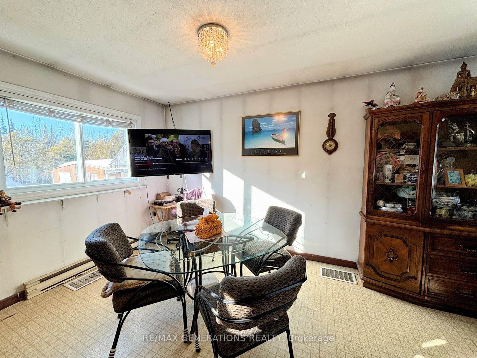 Photo 4 of 58 Matachewan Road, Manitouwadge — HOMEH