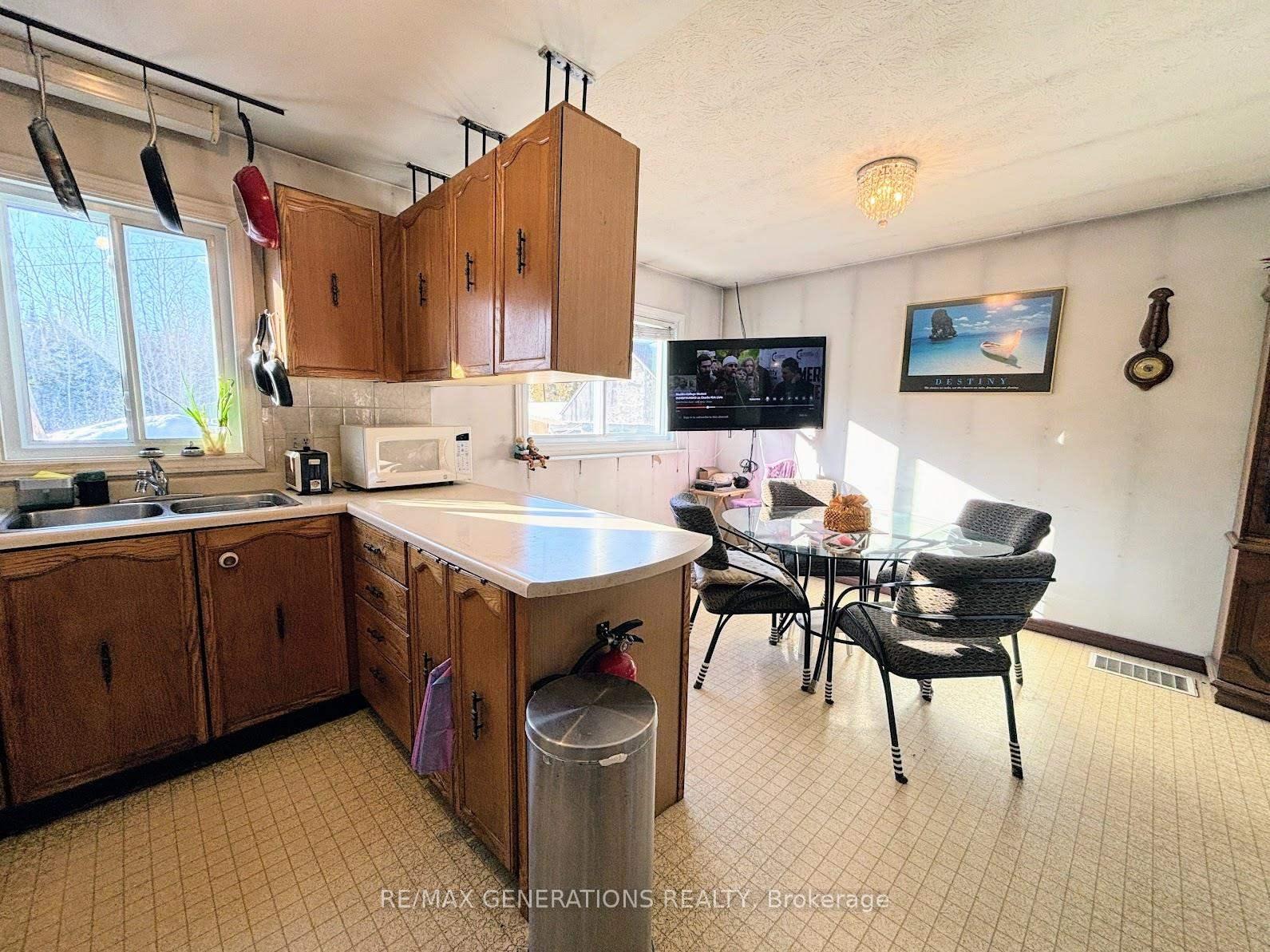 Photo 6 of 58 Matachewan Road, Manitouwadge — HOMEH